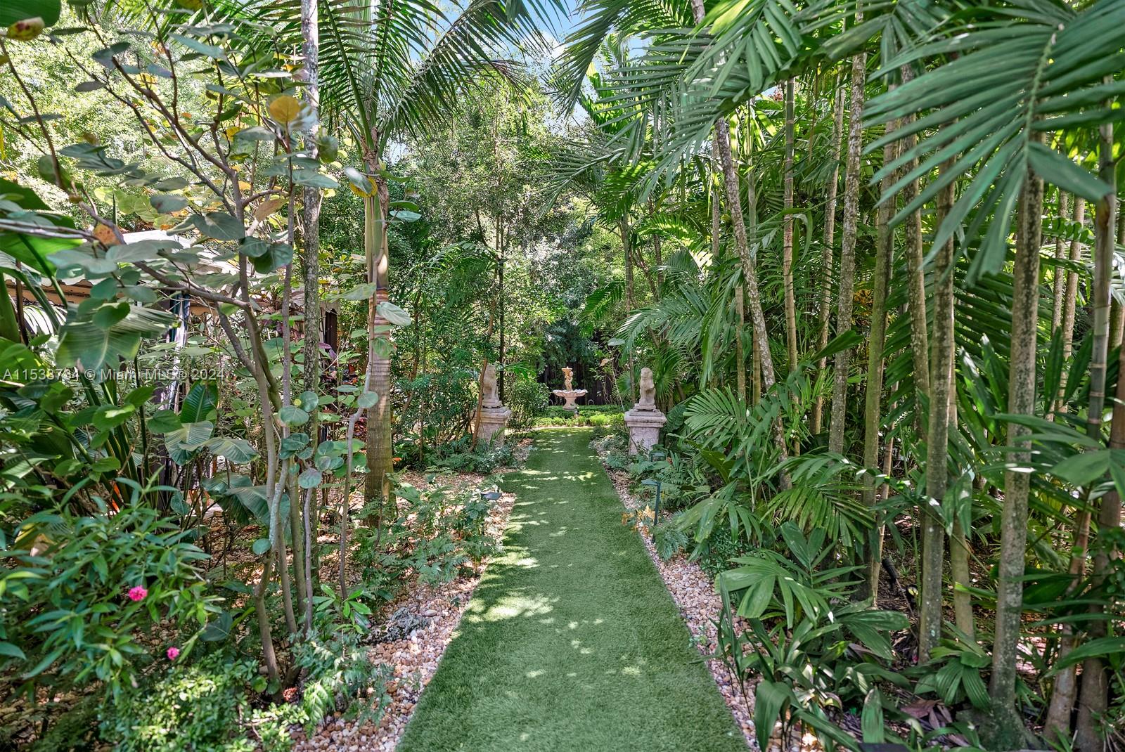 COCONUT GROVE PK 2ND AMD - Residential