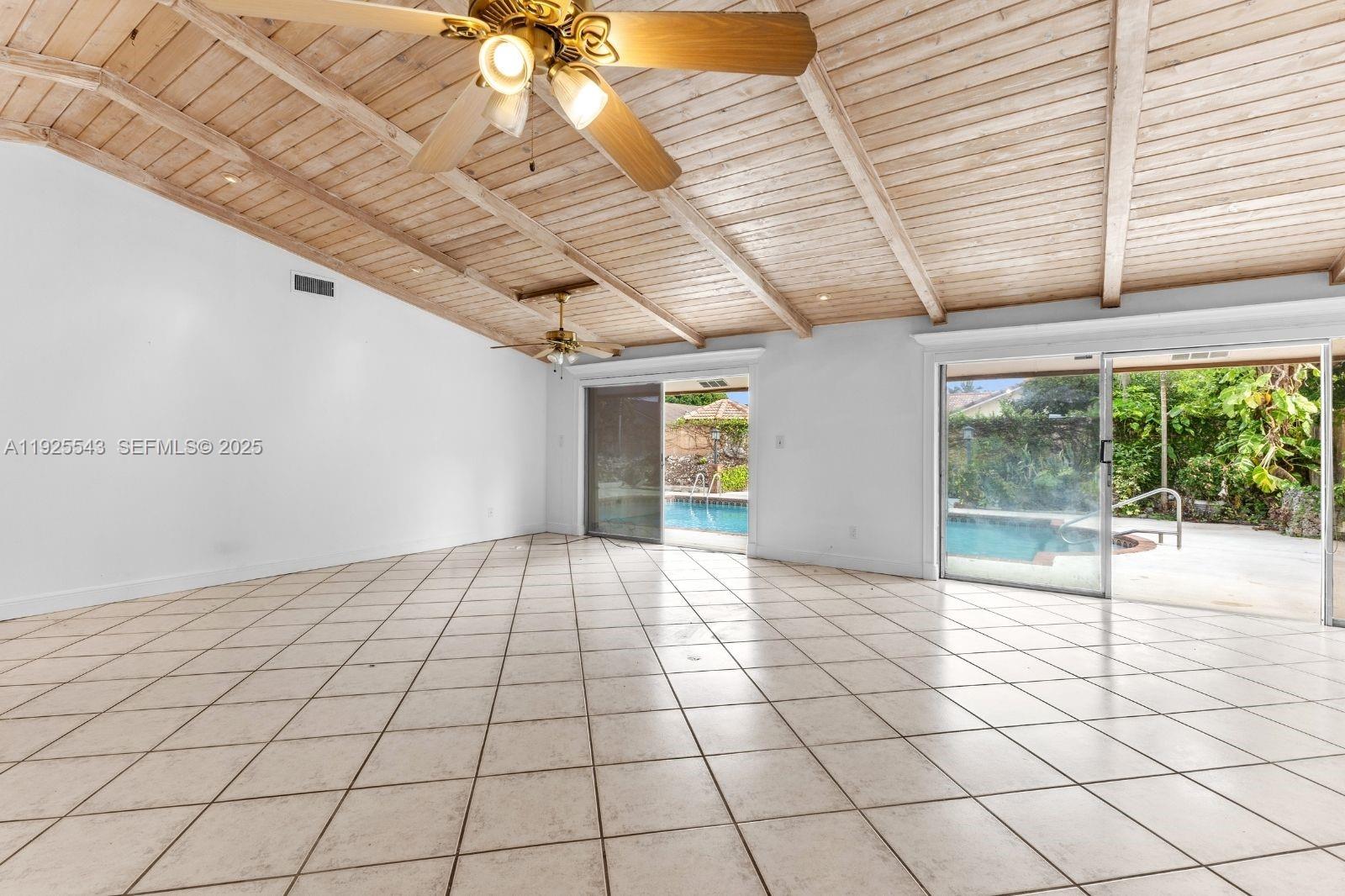CALUSA CLUB ESTATES 3RD A - Residential