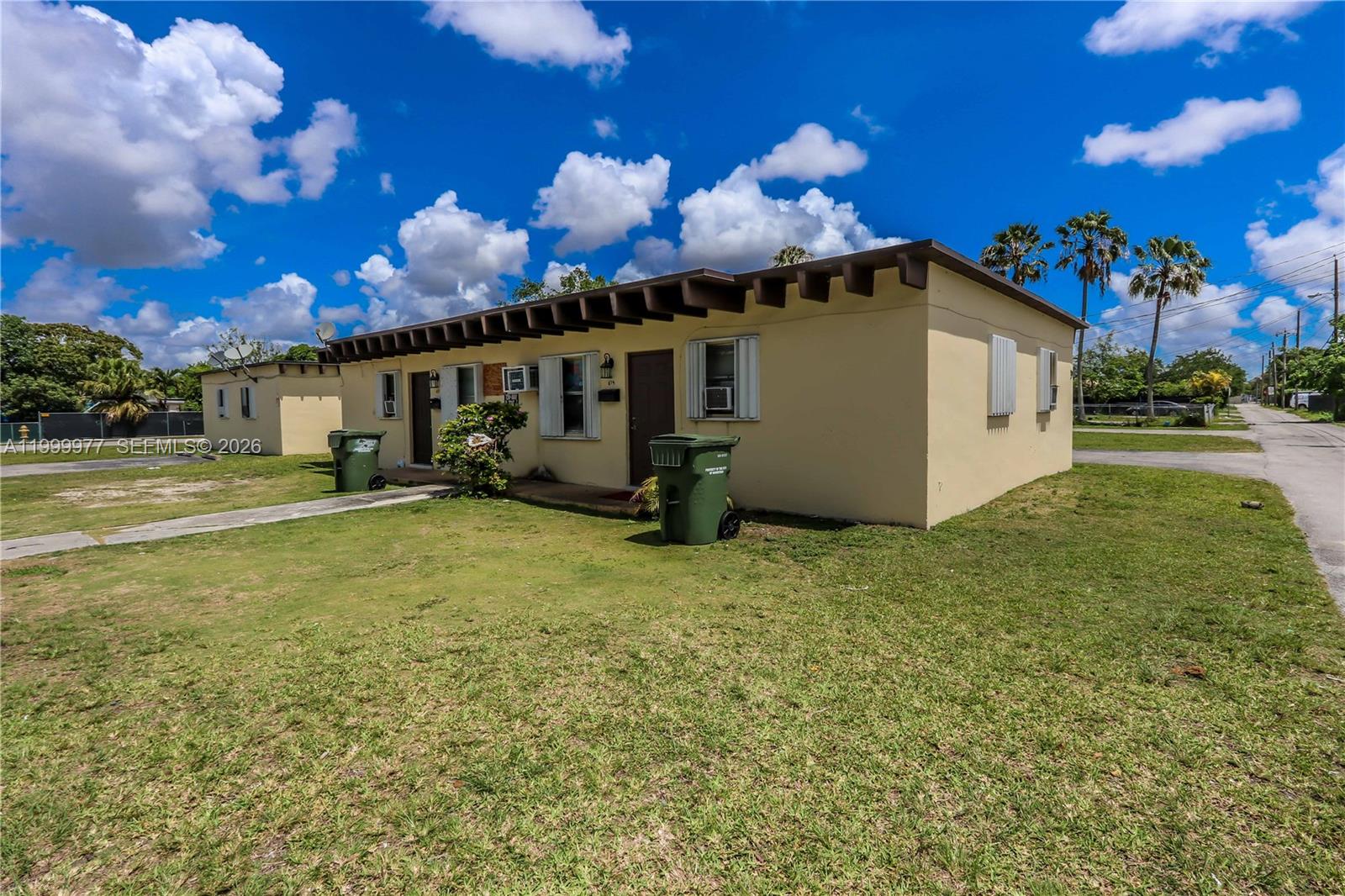 CENTRAL COMML HOMESTEAD - Residential Income