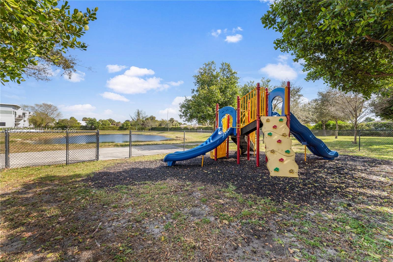 PLANTATION BUSINESS PARK - Residential