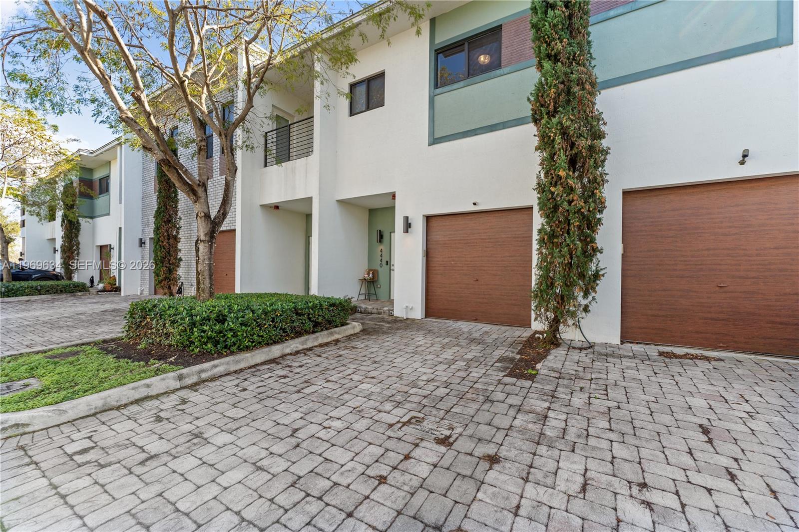 PLANTATION BUSINESS PARK - Residential