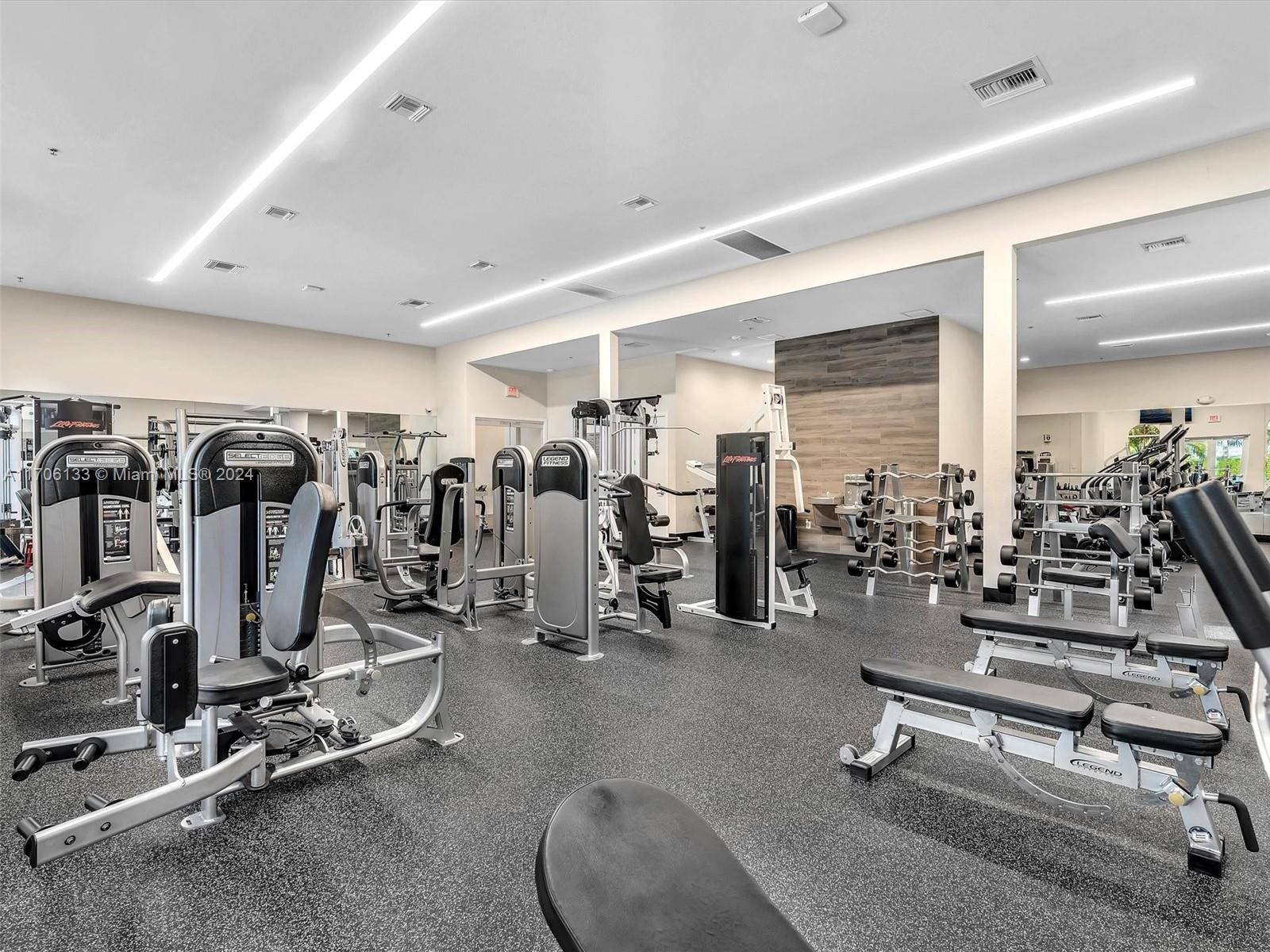 ISLES AT WESTON - Residential Lease