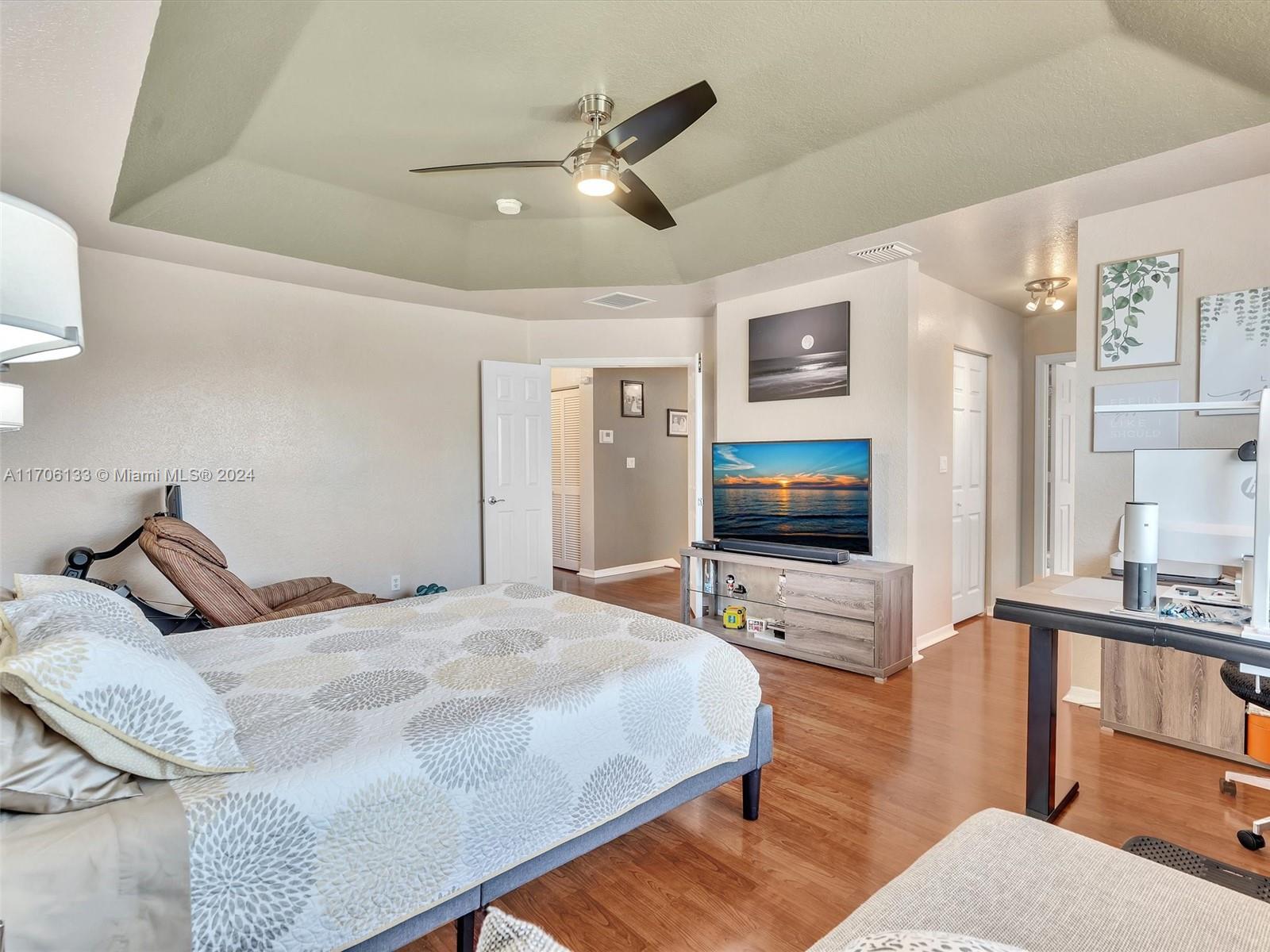 ISLES AT WESTON - Residential Lease