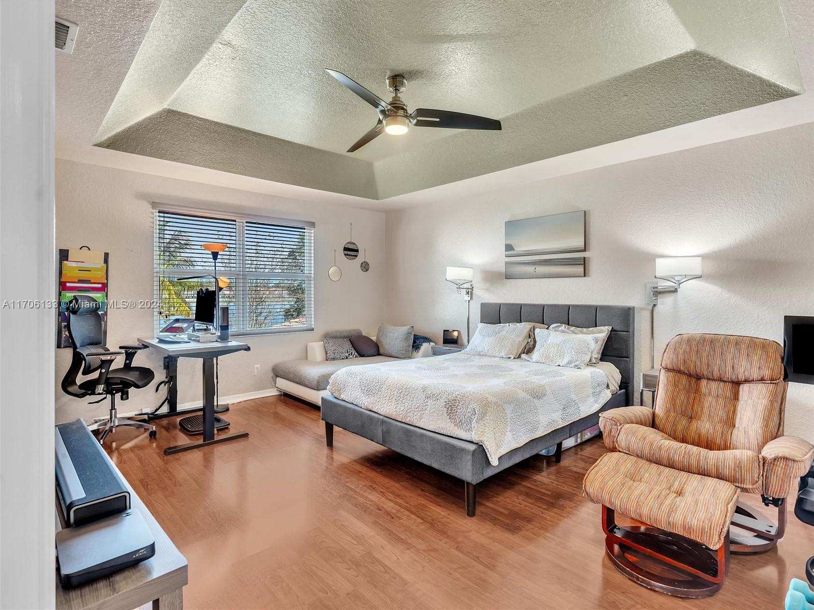 ISLES AT WESTON - Residential Lease