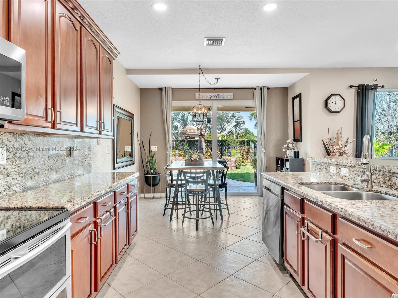 ISLES AT WESTON - Residential Lease