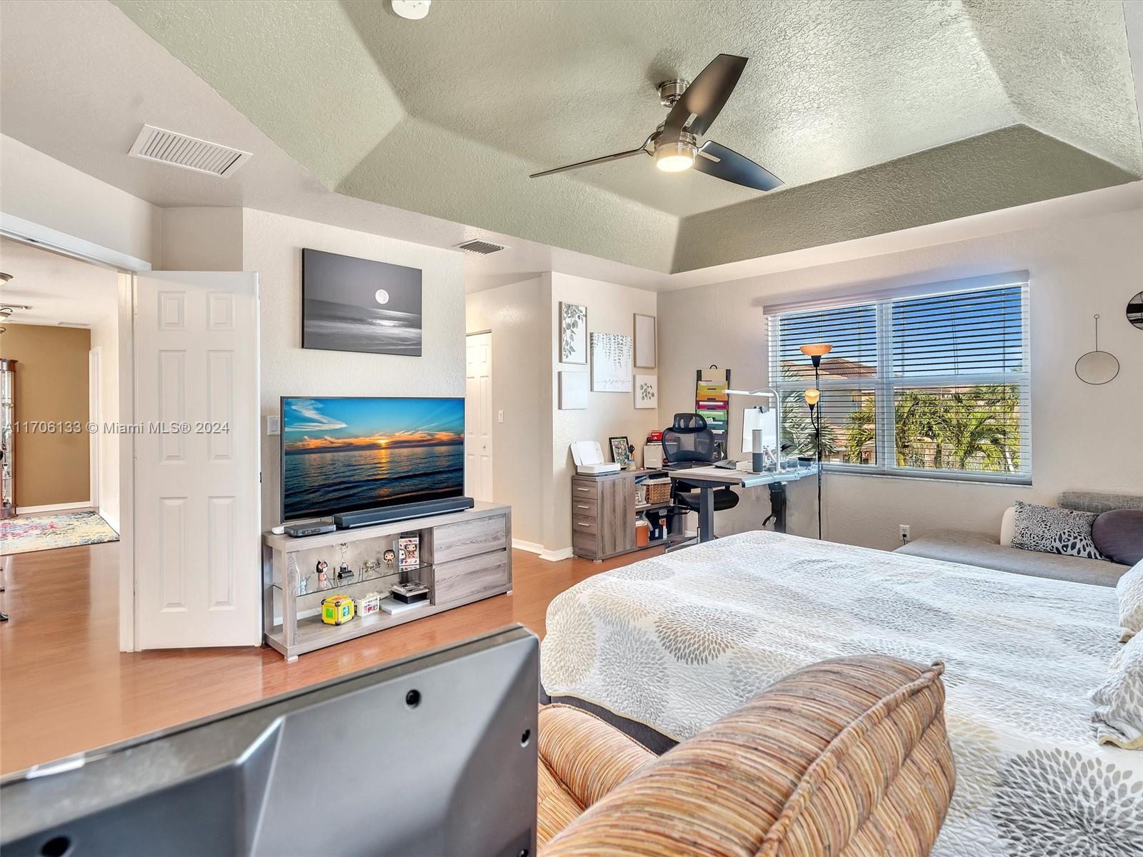 ISLES AT WESTON - Residential Lease