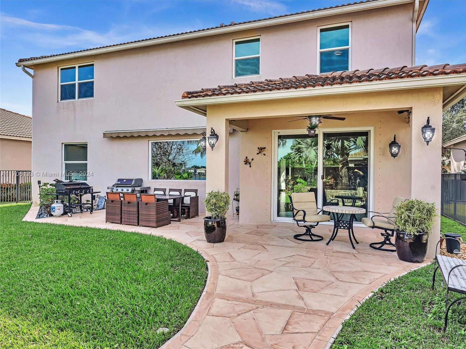 ISLES AT WESTON - Residential Lease