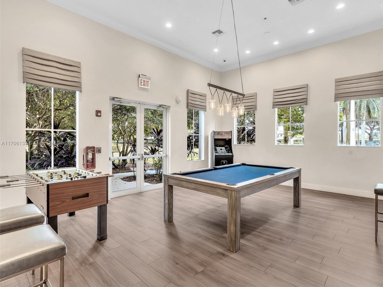ISLES AT WESTON - Residential Lease