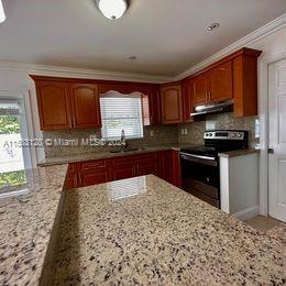 FAIRWAY ESTATES SEC FIVE - Residential Lease