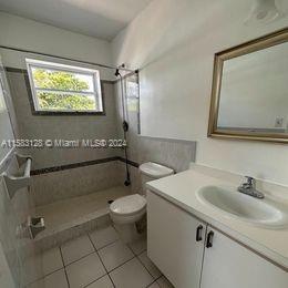FAIRWAY ESTATES SEC FIVE - Residential Lease