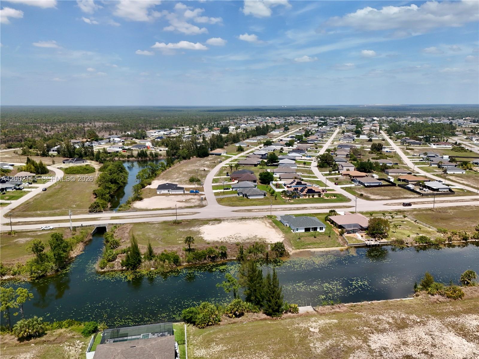 CAPE CORAL - Land