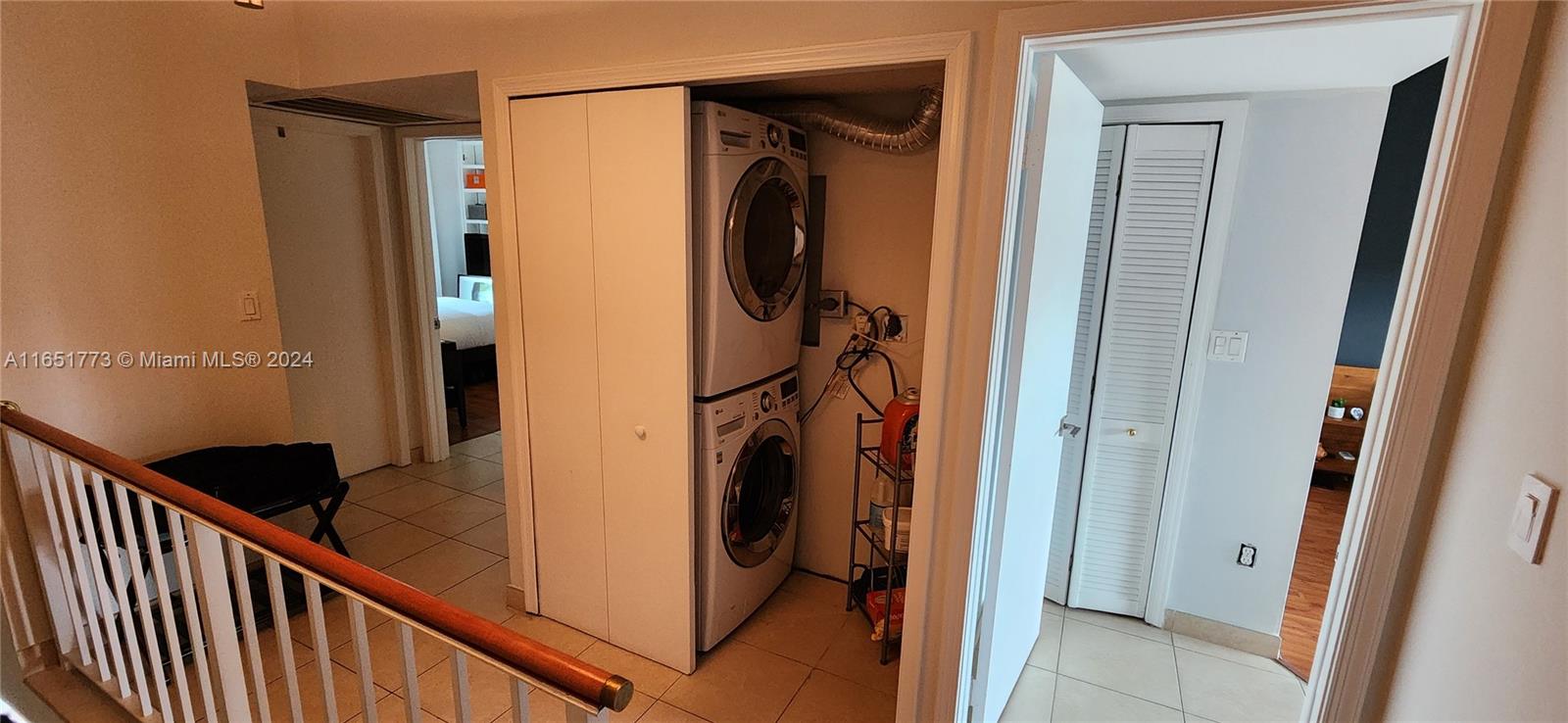 LAKEVIEW TOWNHOMES CONDO - Residential Lease