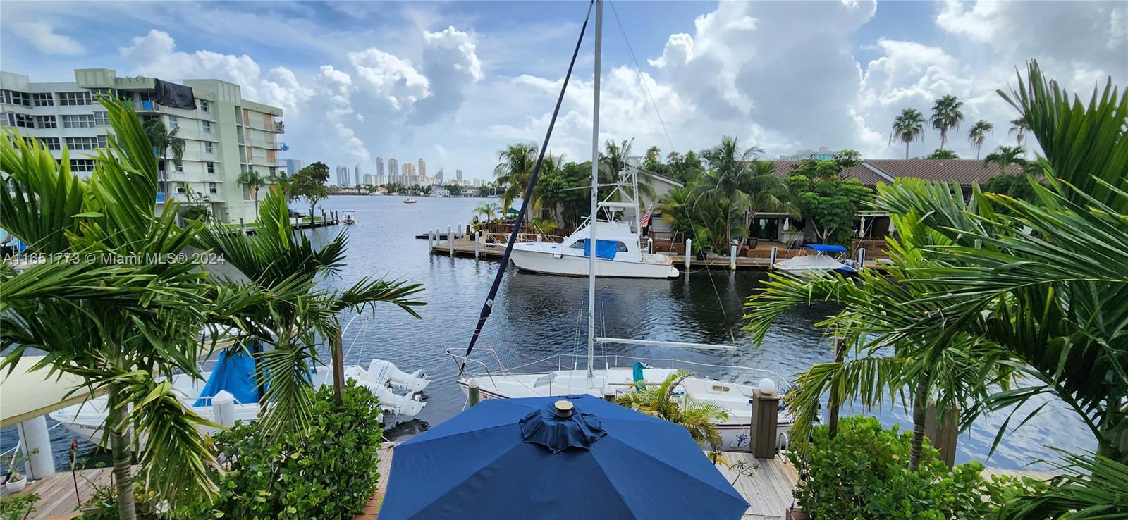 LAKEVIEW TOWNHOMES CONDO - Residential Lease