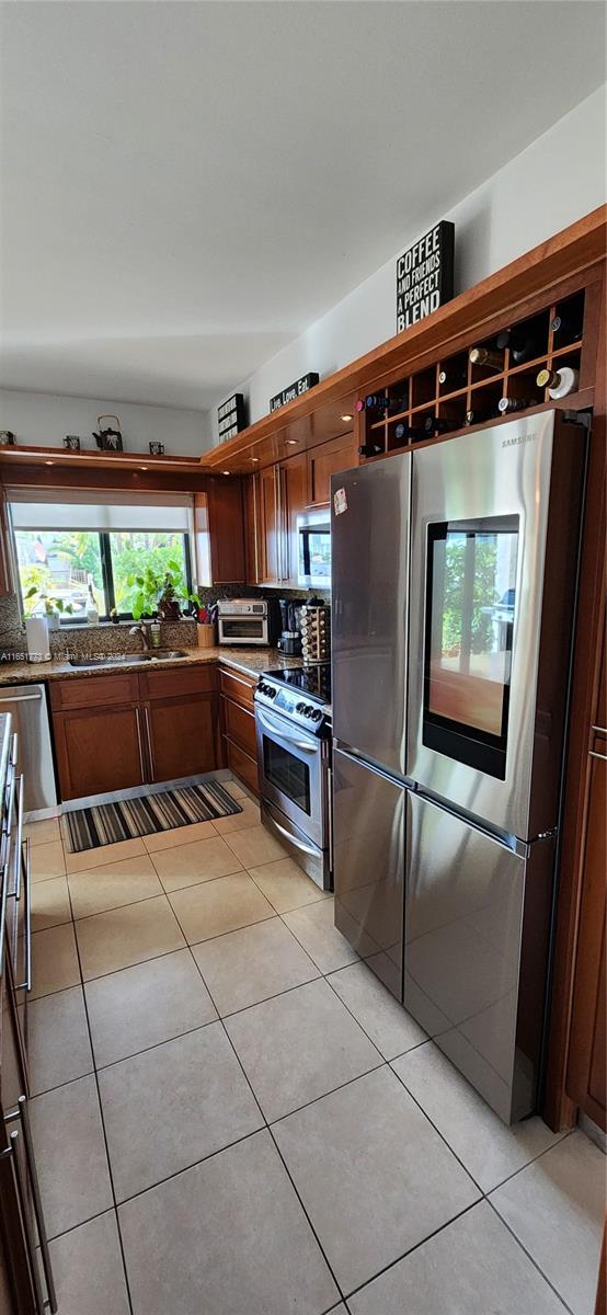 LAKEVIEW TOWNHOMES CONDO - Residential Lease