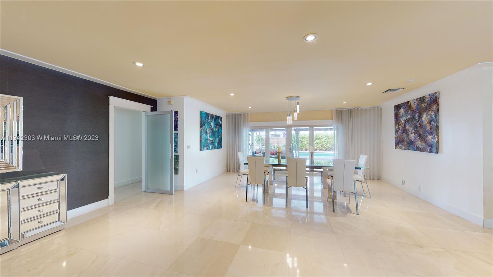 ENCHANTED LAKE - Residential