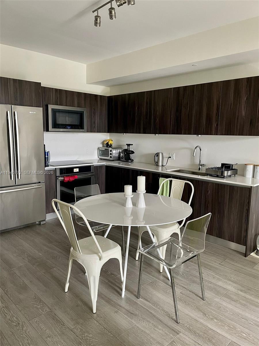 AVENTURA PARKSQUARE RESID - Residential