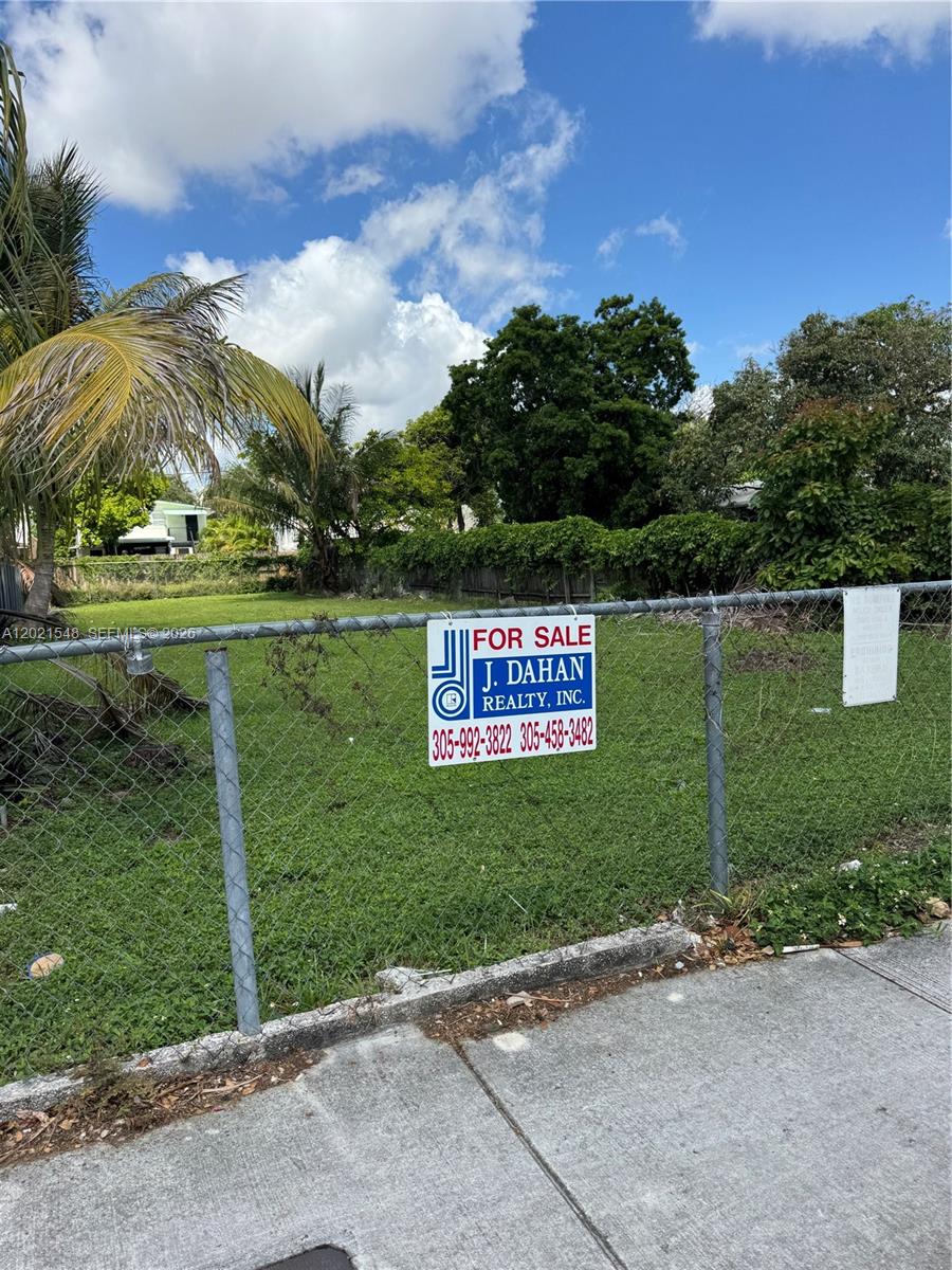 Build ready development opportunity with APPROVED PLANS for a modern 2 story duplex. Each unit features 3 bedrooms 2 bathrooms with approximately 1620 sq. ft. of living space, for a total of 3232 sq. ft. Ideal for investors, developers, or end users looking to build income producing property. Plans are APPROVED, helping save valuable time and accelerate construction. Excellent opportunity in a growing area with strong rental and resale potential.