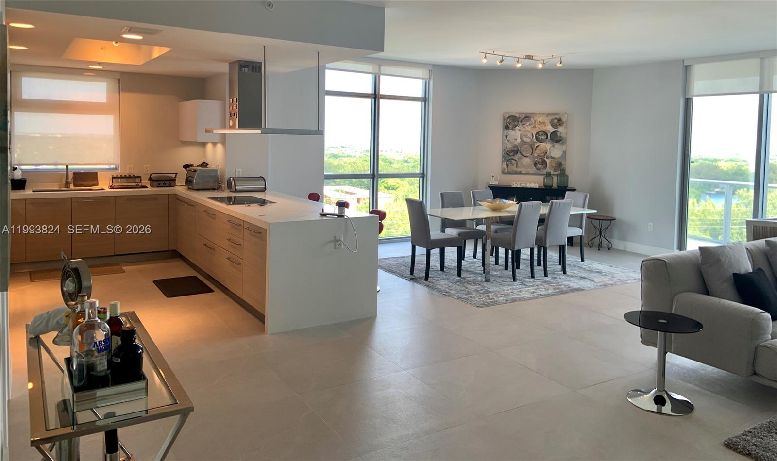MARINA PALMS RESIDENCES - Residential
