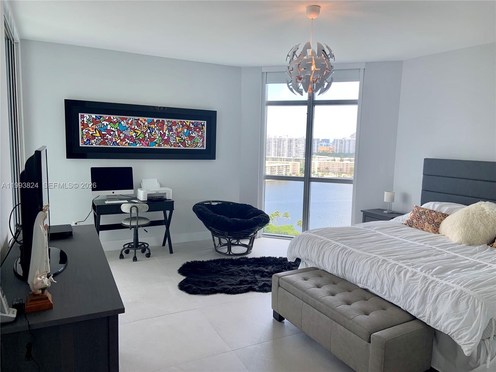 MARINA PALMS RESIDENCES - Residential