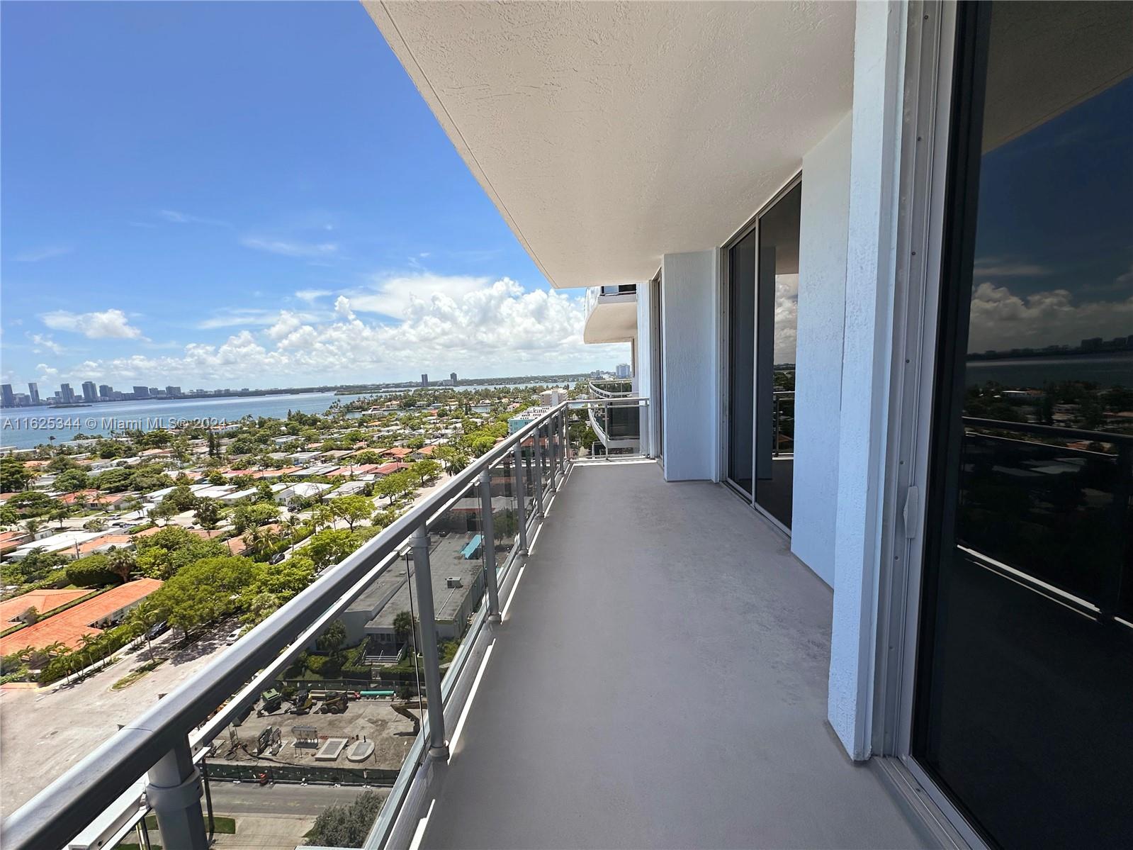 THE LEXI CONDO - Residential
