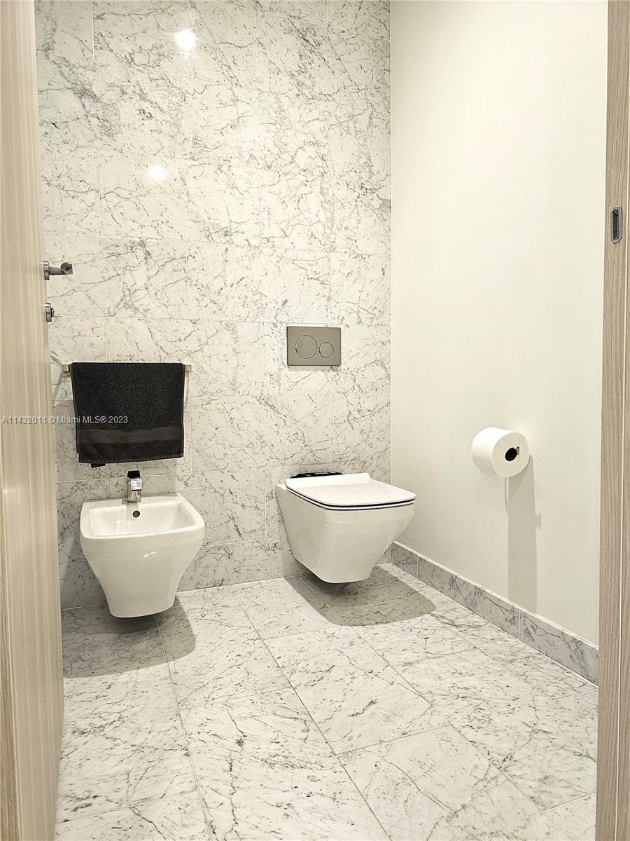 BRICKELL FLATIRON CONDO - Residential Lease