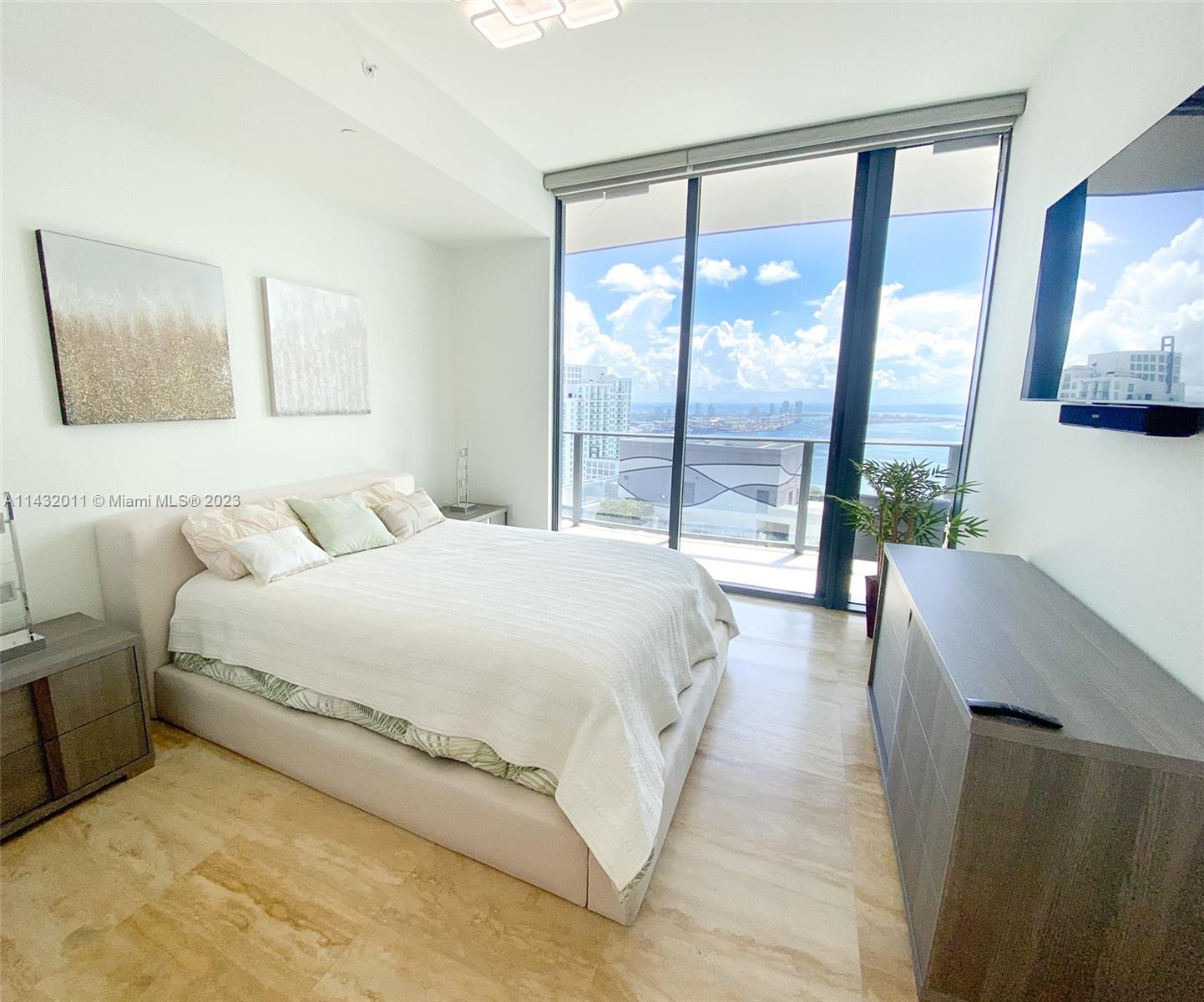 BRICKELL FLATIRON CONDO - Residential Lease