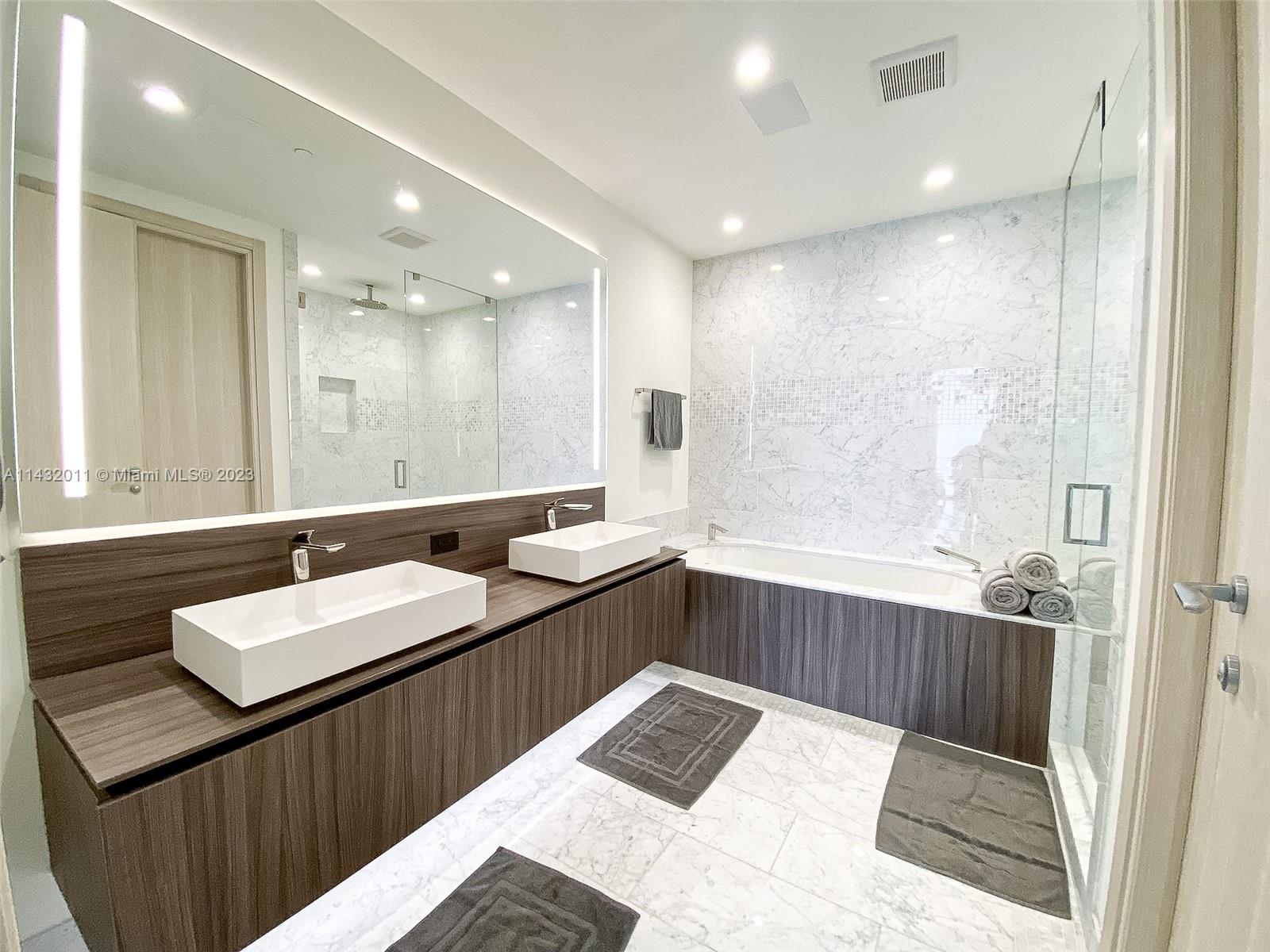 BRICKELL FLATIRON CONDO - Residential Lease