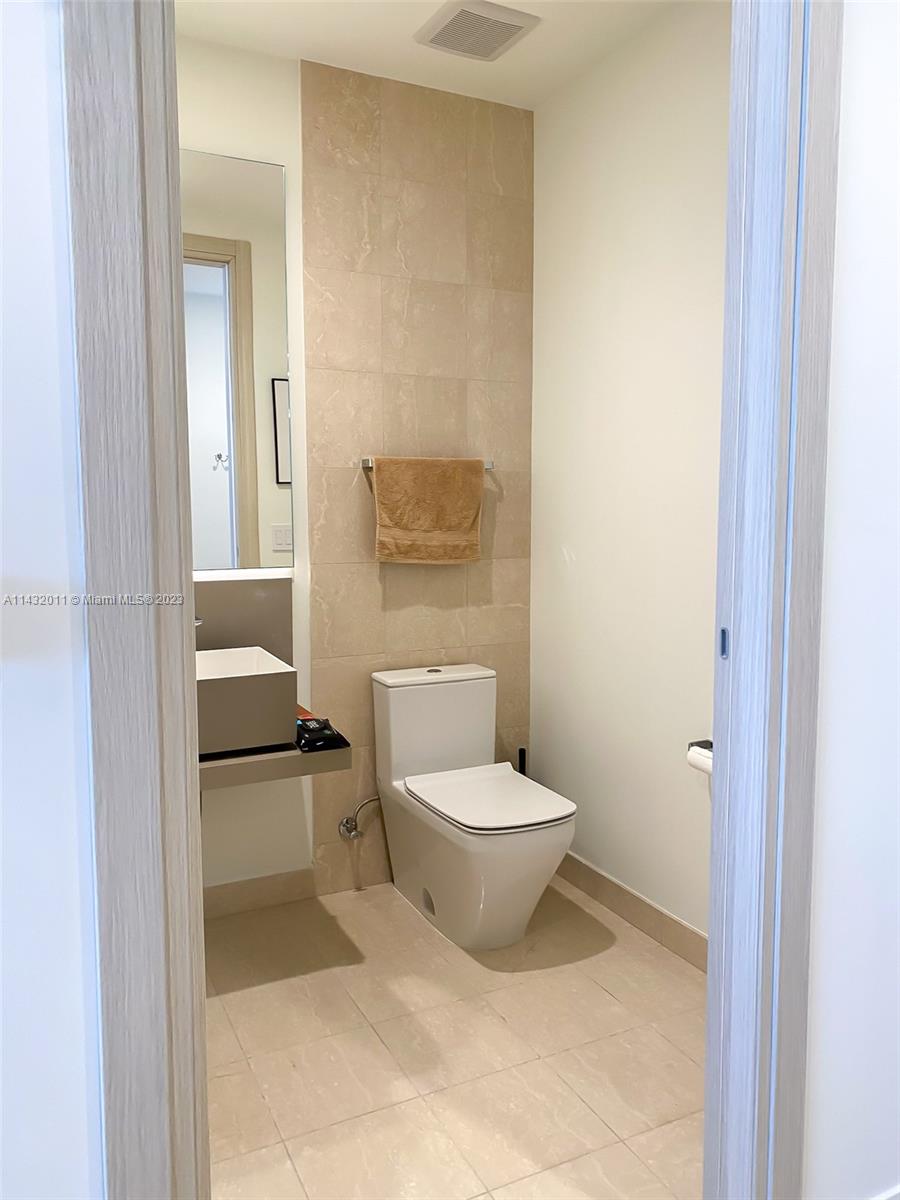 BRICKELL FLATIRON CONDO - Residential Lease