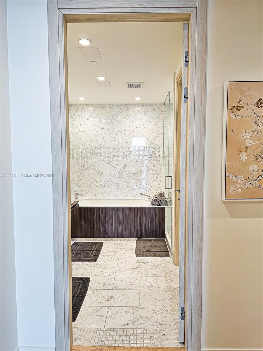 BRICKELL FLATIRON CONDO - Residential Lease