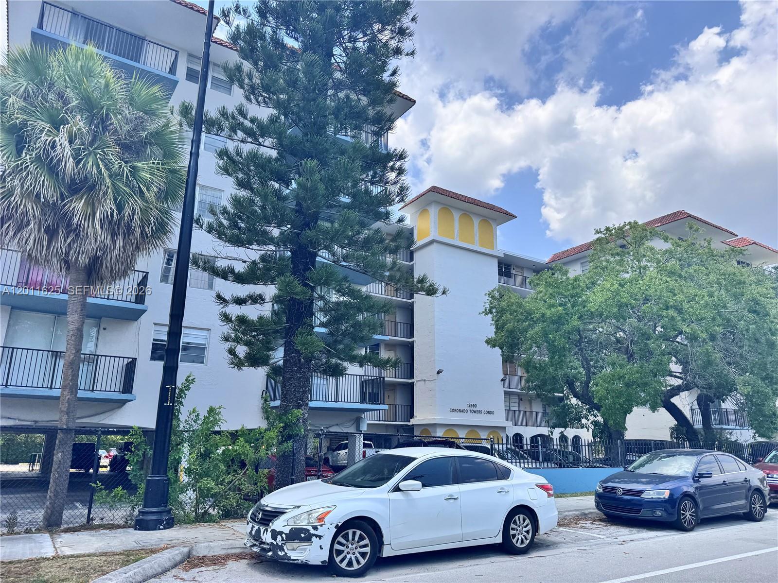 12590 CORONADO TOWERS CON - Residential