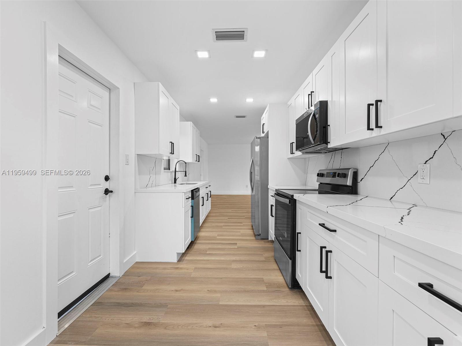 BISCAYNE GDNS SEC E PART - Residential