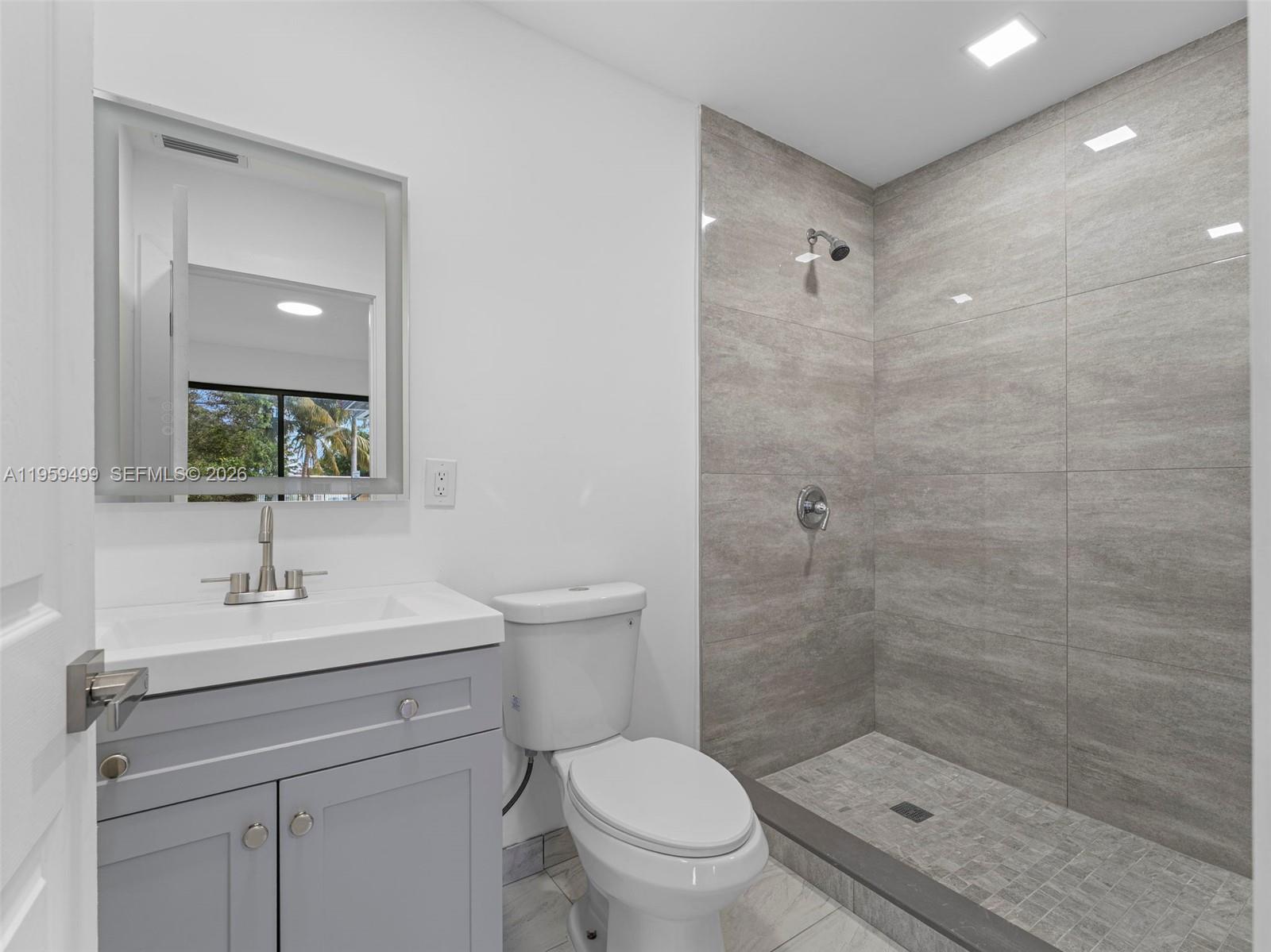 BISCAYNE GDNS SEC E PART - Residential