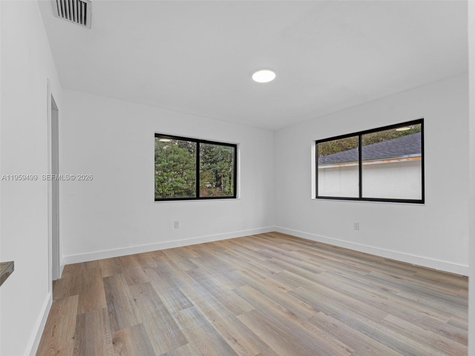 BISCAYNE GDNS SEC E PART - Residential