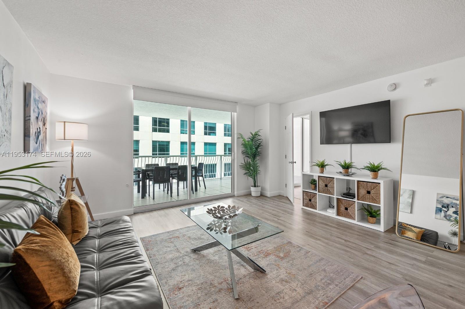 THE CLUB AT BRICKELL BAY - Residential