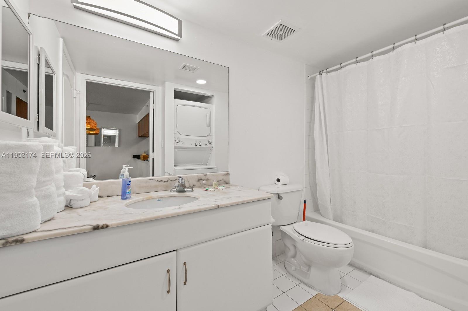 THE CLUB AT BRICKELL BAY - Residential