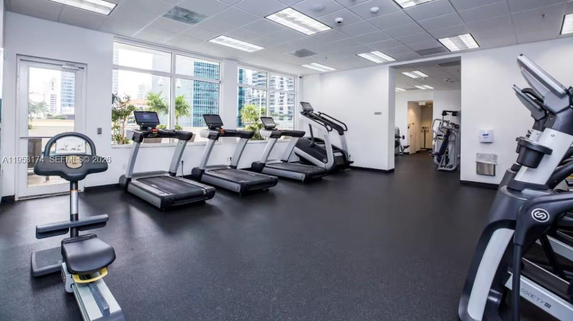 THE CLUB AT BRICKELL BAY - Residential