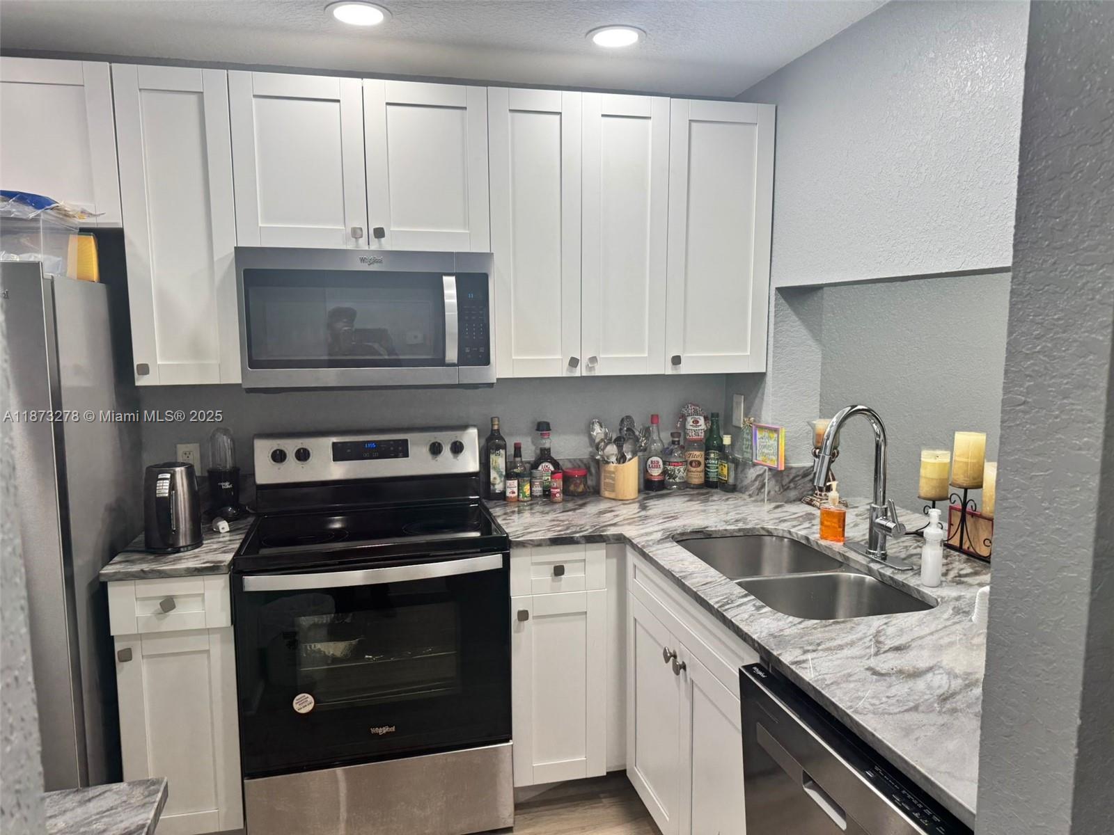 SUNRISE LAKES PHASE 4 - Residential
