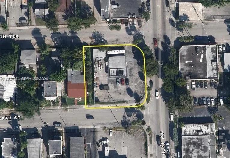 Shovel-Ready 8-Story Modern Build Opportunity!Phenomenal 15,700 SF development site zoned T-6-8O with prime 3-sided street exposure. Save years in permitting—delivered with approved plans for a striking 8-story glass and concrete tower. Features 74 beautifully designed units (studios, 1BR, and 2BR layouts with full kitchens/baths) and premium lifestyle amenities, including a 6th-floor pool deck and dual common areas. High-efficiency parking infrastructure utilizes 2 car lifters for 34 on-site spots plus 8 off-site spaces. Located on a bustling commercial vein near River Landing, Miami’s world-class Hospital District, and Marlins Stadium.