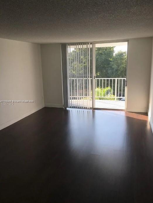 MONTECARLO CONDO - Residential