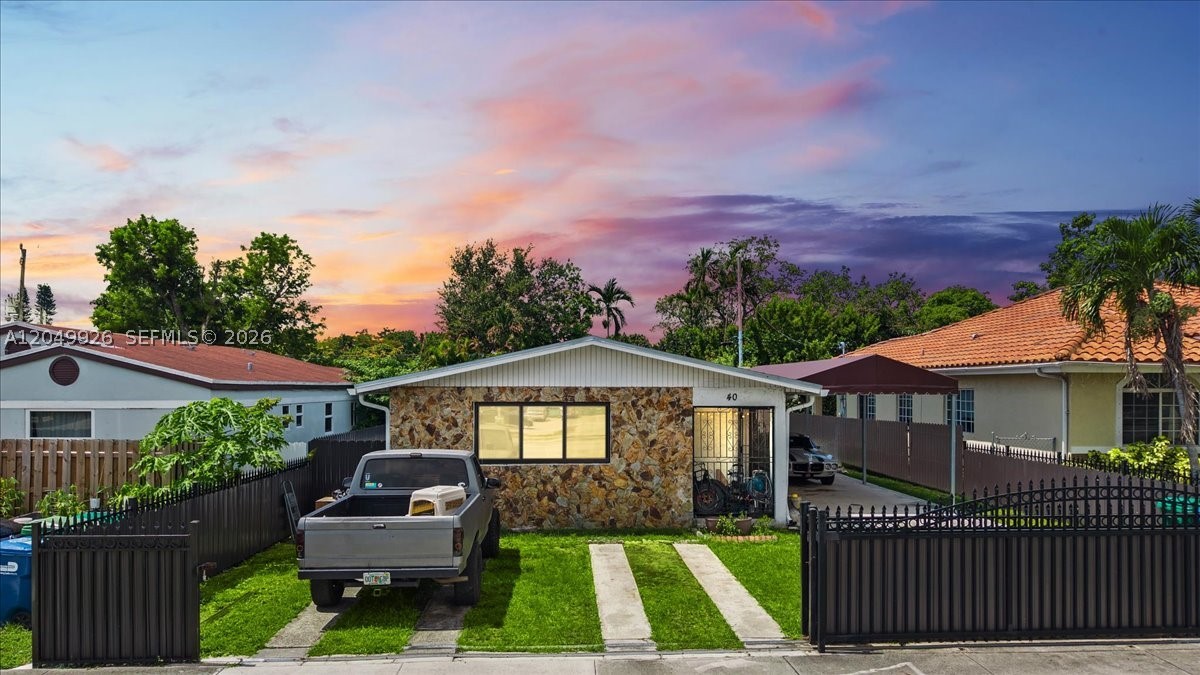 LA PALOMA - Residential