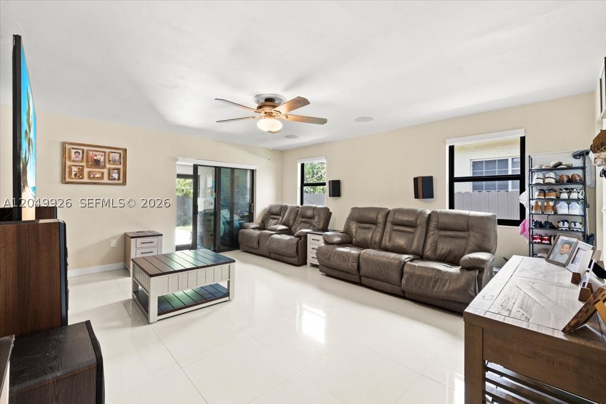 LA PALOMA - Residential