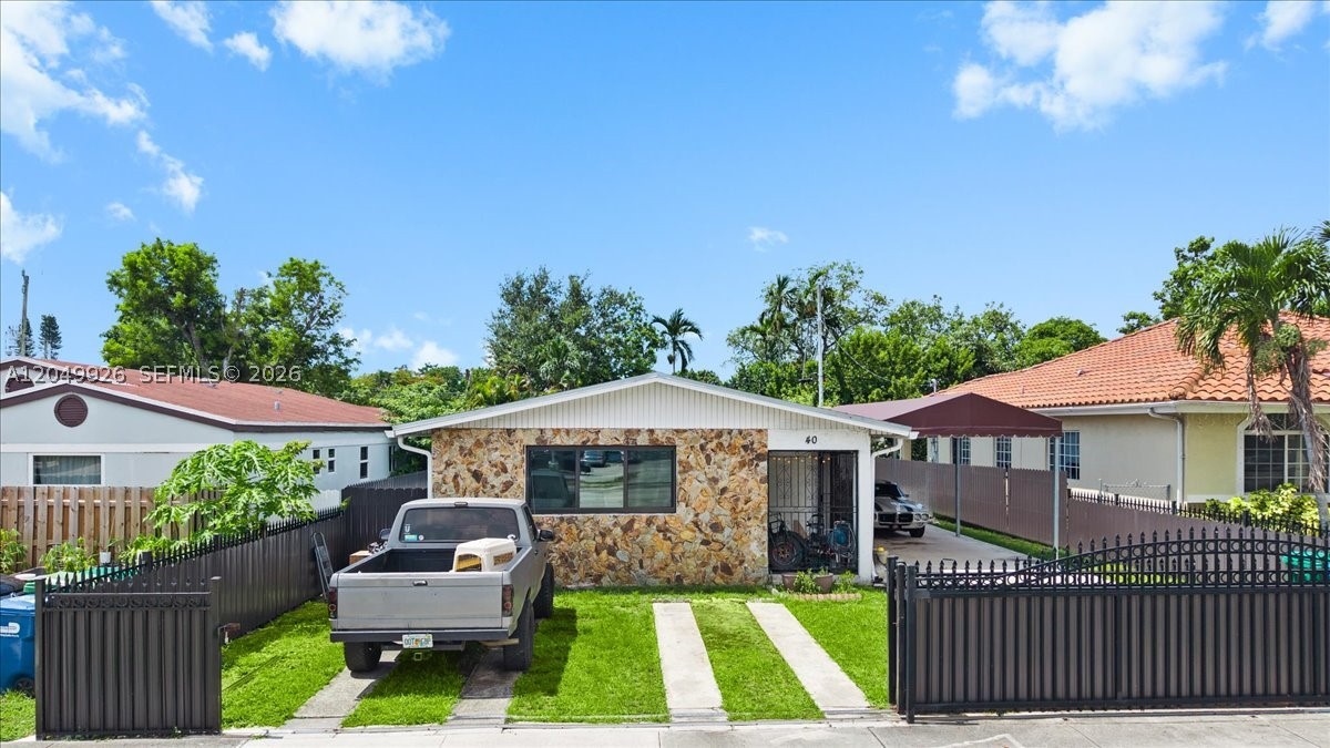 LA PALOMA - Residential