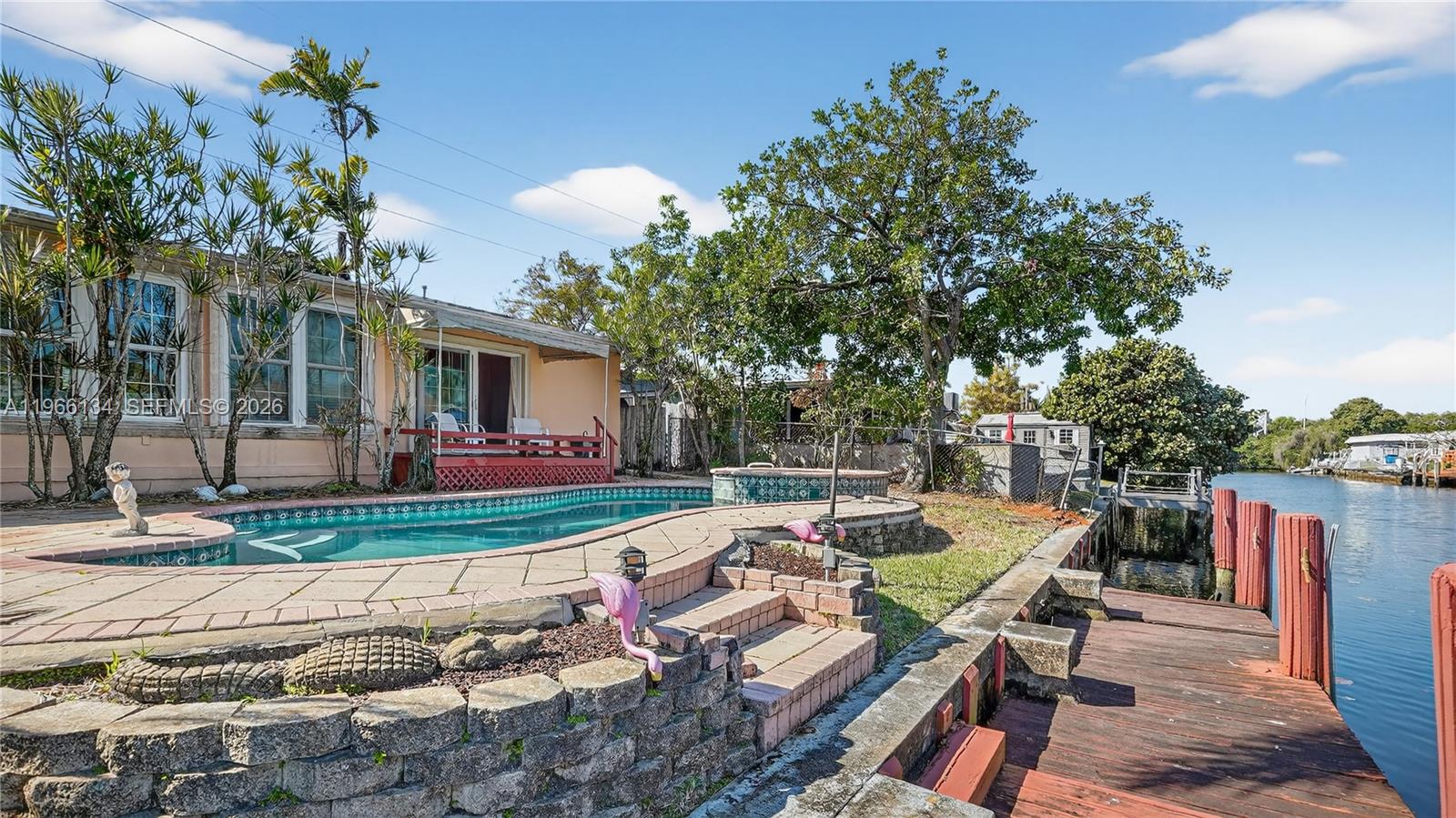 SUNSET ISLES SEC 1 - Residential