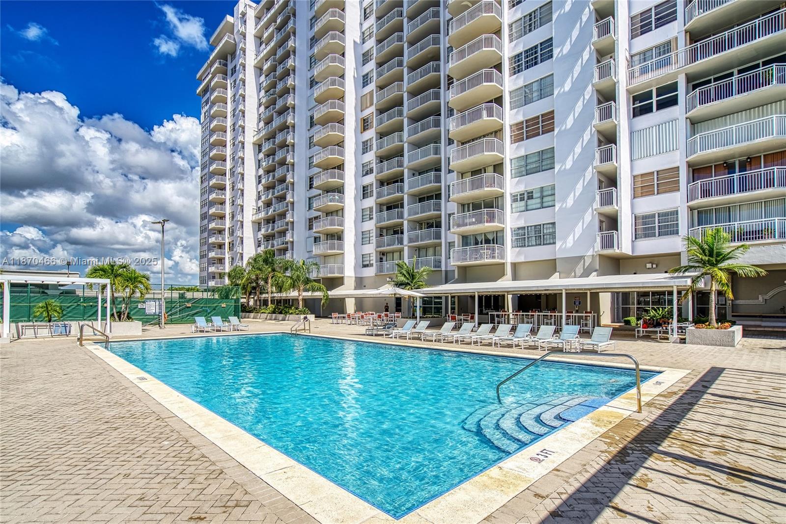 DEL PRADO MARINA - Residential