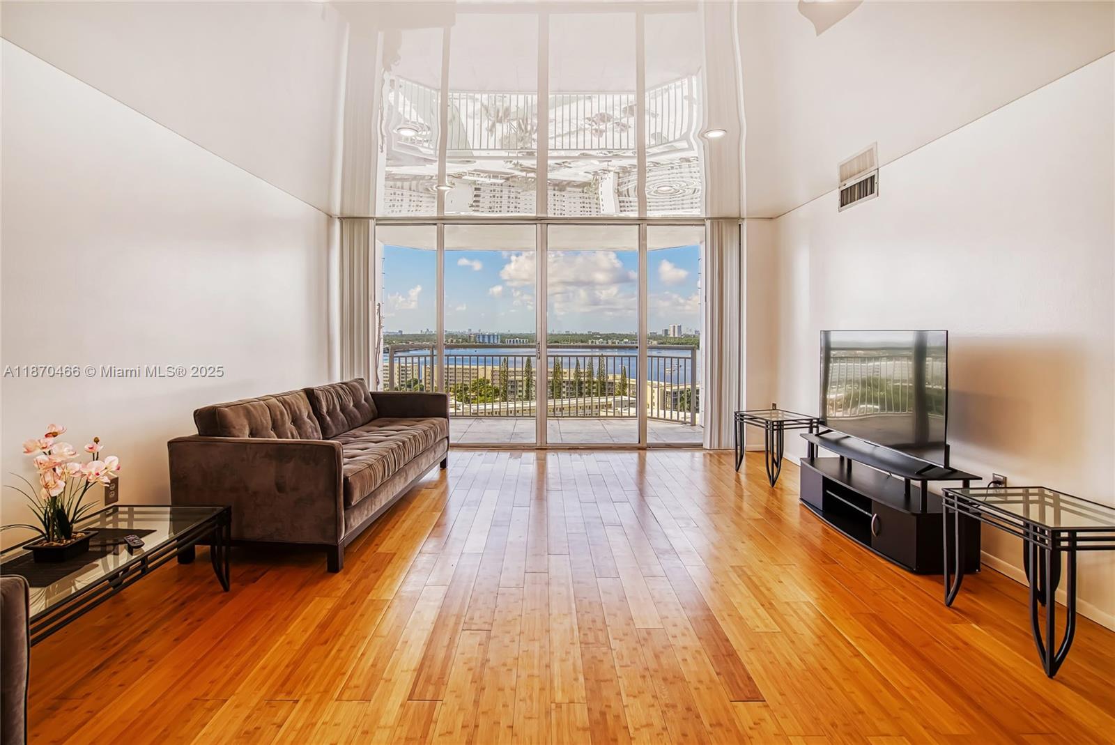 DEL PRADO MARINA - Residential