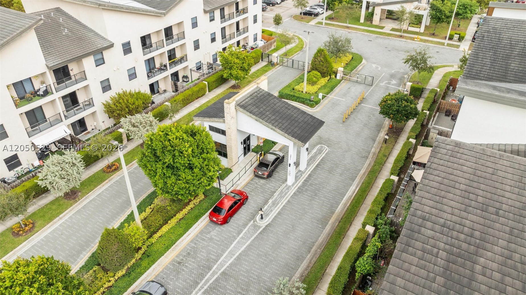 APEX AT PARK CENTRAL COND - Residential