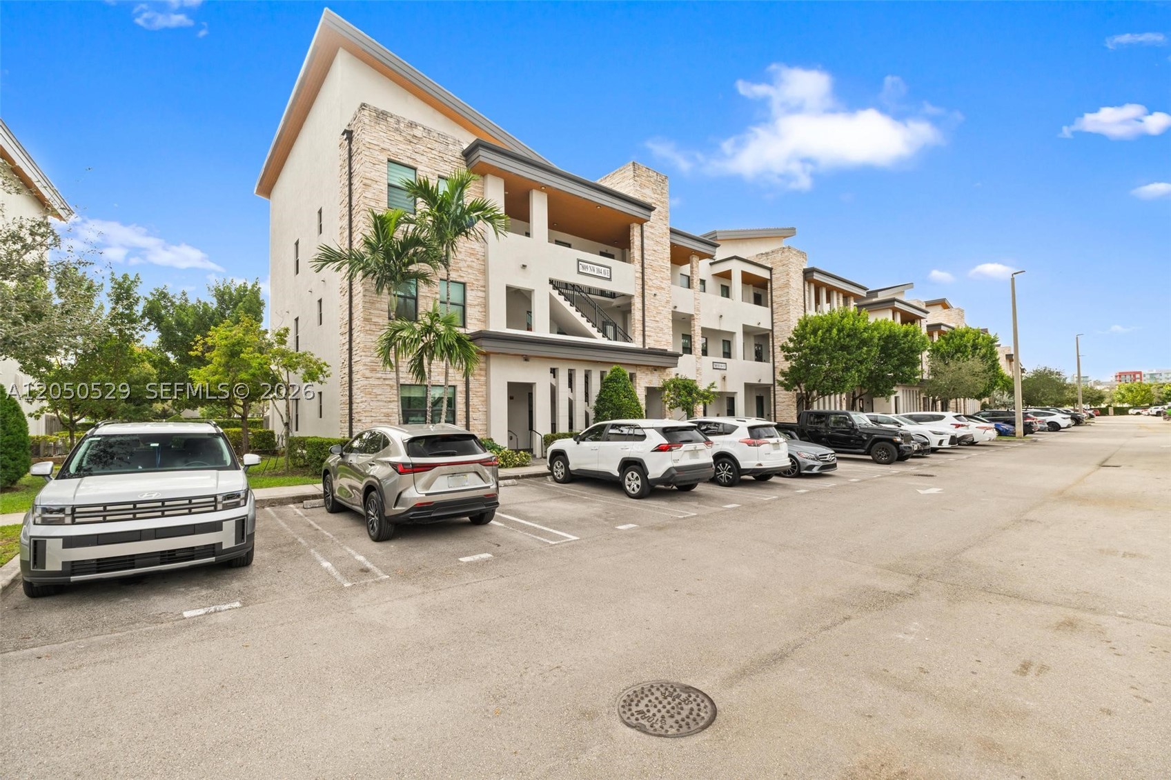 Beautiful 3-bedroom, 2-bathroom apartment located in the desirable Apex community. This ground-floor corner
unit is not only a first-floor residence, but also features a private patio, offering added outdoor living space and
convenience. The home boasts tile flooring throughout, a tankless water heater, impact windows, filtered kitchen
water, blackout shades, and ceiling fans in every room. Residents enjoy access to a resort-style clubhouse with a
pool, spa, basketball court, party room, and kids’ playroom.