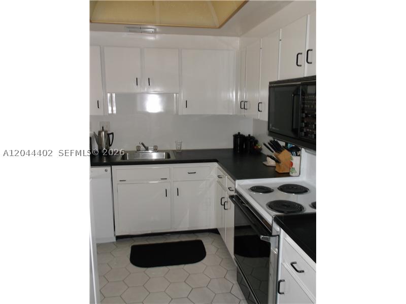 CRYSTAL COVE CONDO - Residential