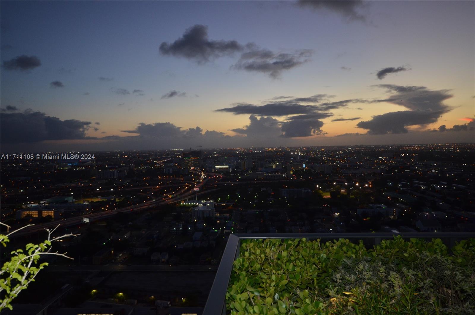 CANVAS CONDO - Residential Lease