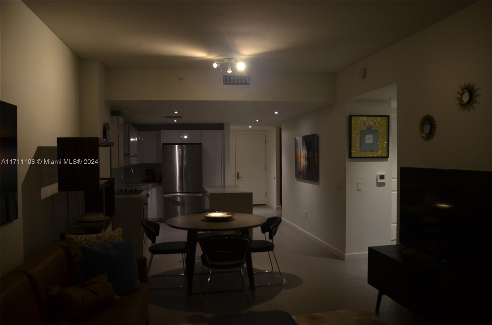 CANVAS CONDO - Residential Lease